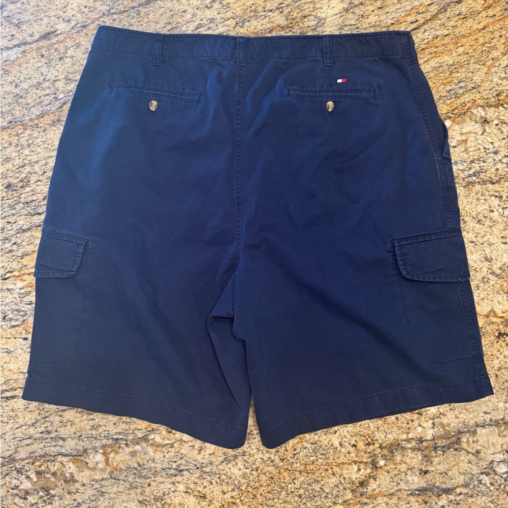 Tommy Hilfiger Men’s Navy Cargo Shorts Size 40.